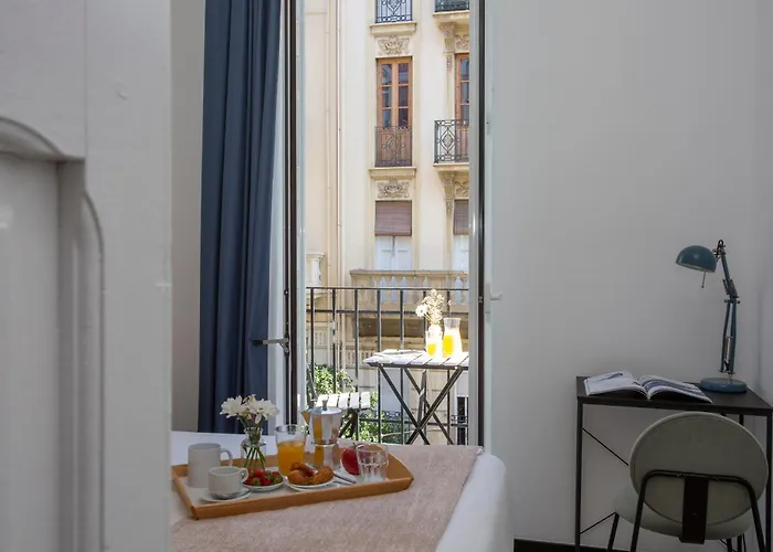 Singularstays Ca Iconic Living Apartment